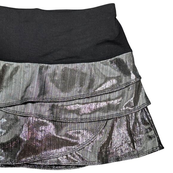 Lucky In Love Metallic Scallop Tennis Skirt XS Black Silver Ruffle Mini Skort - Picture 4 of 7